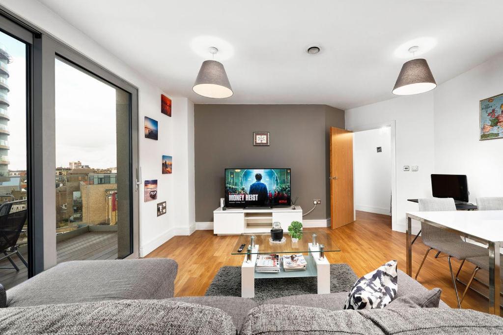 Modern Serviced 3-Bedroom Flat In East London Exterior foto