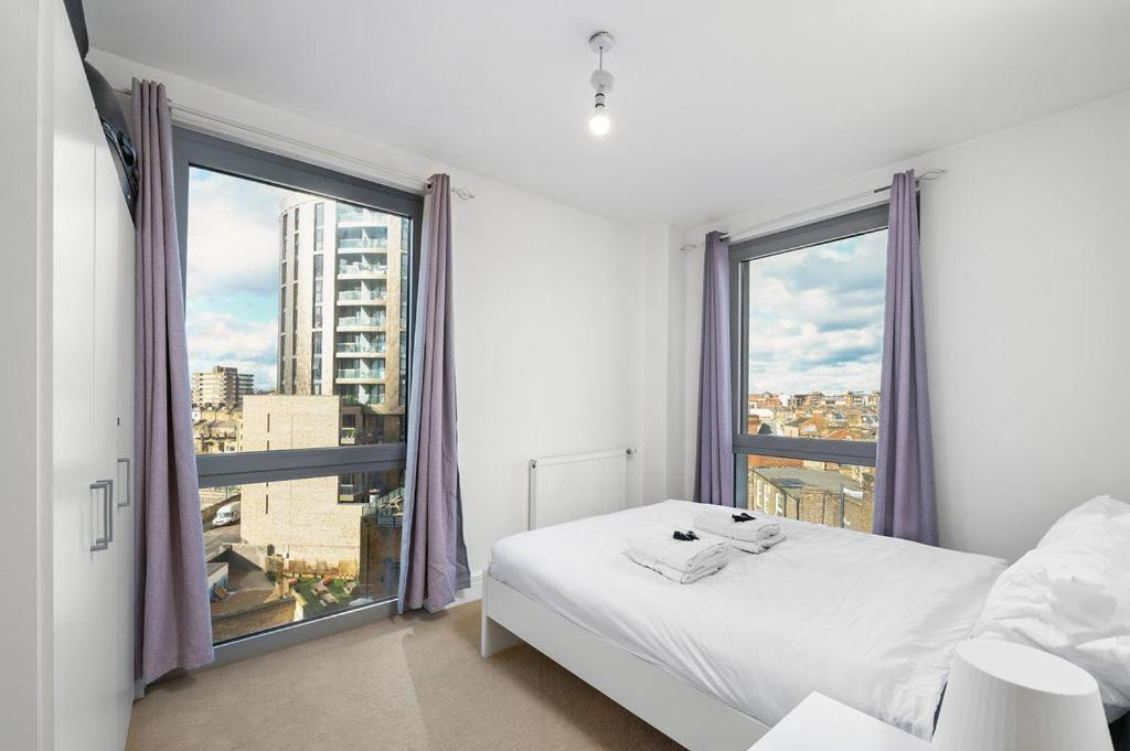 Modern Serviced 3-Bedroom Flat In East London Exterior foto